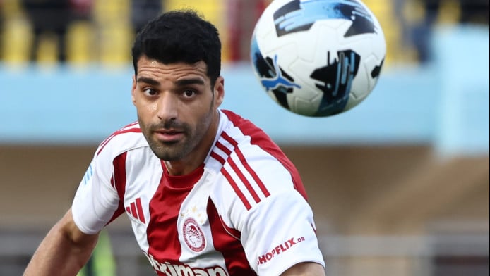 Η τεράστια κίνηση του Ταρέμι στο ΟΦΗ- Ολυμπιακός και η αποθέωση (ΒΙΝΤΕΟ)