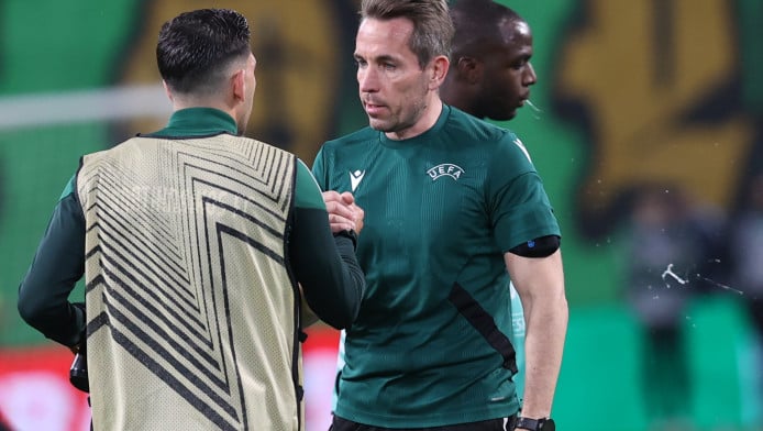 Η παγκόσμια προτοτυπία με Πελίστρι, ο τροχονόμος και ο… αντι-Παναθηναϊκός! 