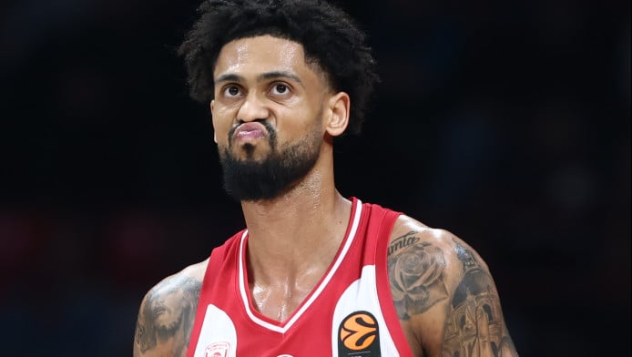 Vlog Παπαβασιλείου: Ο δικαιολογημένος Ολυμπιακός και η ευκαιρία του Τζόουνς