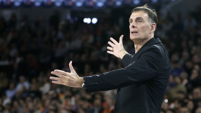 Κι όμως, δεν οργάνωσε ο Μπαρτζώκας την τελευταία επίθεση Ολυμπιακού (Vid)