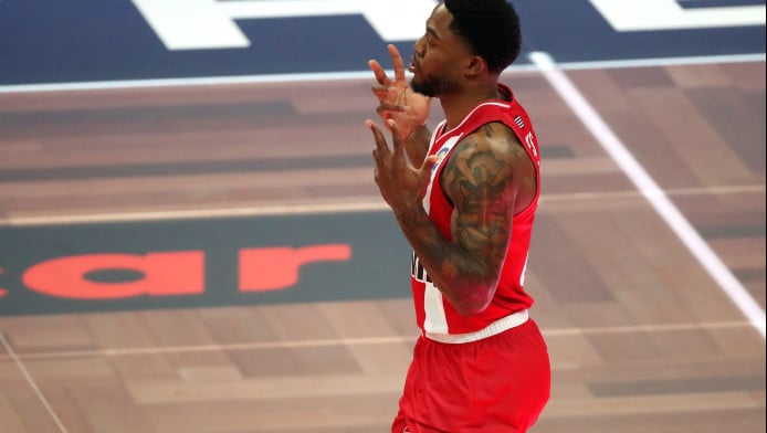 Συναγερμός στον Ολυμπιακό με Τζόουνς - Δείτε πώς τραυματίστηκε (ΒΙΝΤΕΟ)