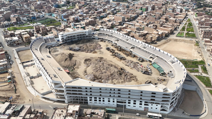 Το στάδιο με το πιο παράξενο ποδοσφαιρικό σχήμα (ΦΩΤΟ)