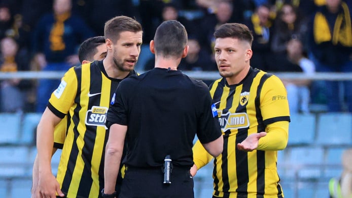 "Παρόμοια φάση δόθηκε πέναλτι το Σάββατο - Στην ΑΕΚ την Κυριακή όχι"