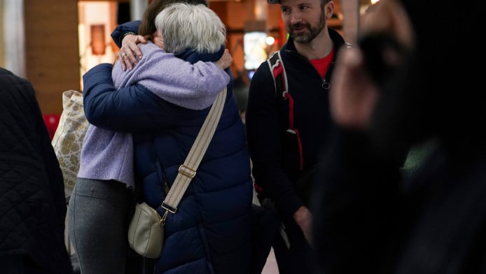 Καταγγελία Ελληνίδας μάνας στο Ντουμπάι