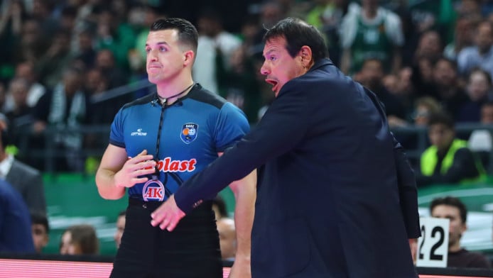 "Βόμβες" Αταμάν για διαιτησία και ελληνοποιήσεις- "Ο διαιτητής μου είπε..."