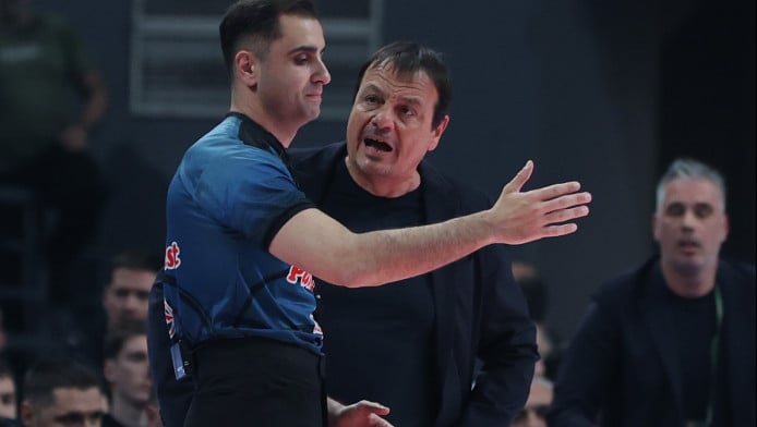 Έξαλλος Αταμάν, δεν μίλησε στην ΕΡΤ: "Ήταν ένα θέατρο, ποιο μπάσκετ;" (Vid)