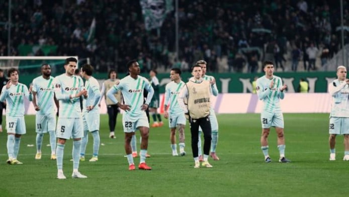 Ο ισπανικός Τύπος βάζει πίεση στην Μπέτις: «Επιστροφή ή καταστροφή»