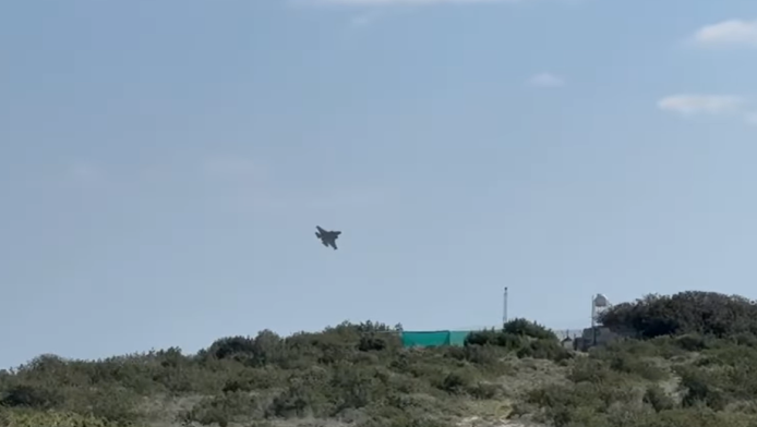 Το Ισραήλ αναχαιτίζει ιρανικούς πυραύλους πάνω από την Κύπρο