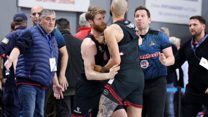 Καταγγελία του Παναθηναϊκού για τιμωρία Μπαρτζώκα - Φουρνιέ