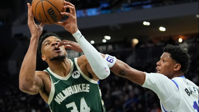 Κυρίαρχος Αντετοκούνμπο με 27 πόντους, επιστροφή στις νίκες για Μπακς (Vid)