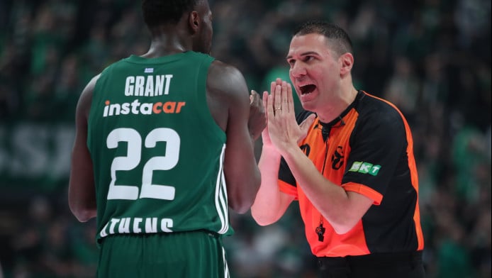 "Να ανεβάσει ξανά το λάβαρο του Μποντιρόγκα για τη διαιτησία με Ζαλγκίρις"