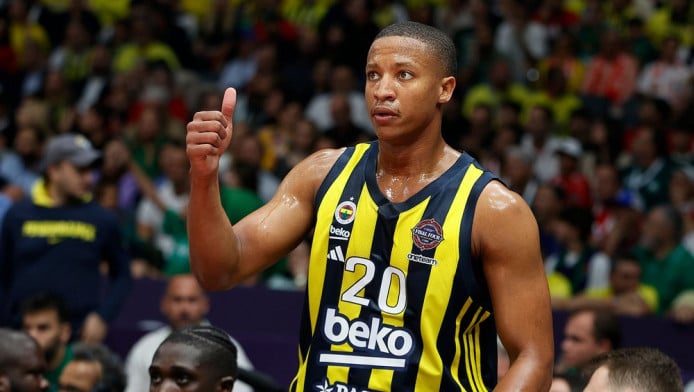 Βούιξε ο τόπος για Χολ! Τον θέλει ο Ολυμπιακός - Οι μνηστήρες