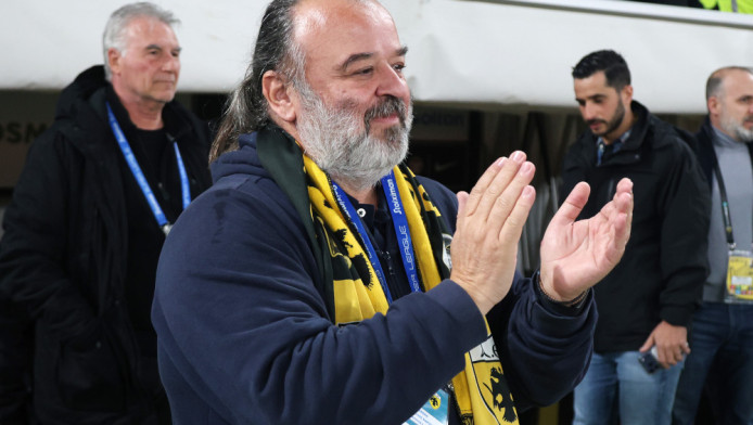 "Μόνο εγώ και ο Ηλιόπουλος, τέλος η αρρώστια στην ΑΕΚ! Έκπληξη αν το πάρει"