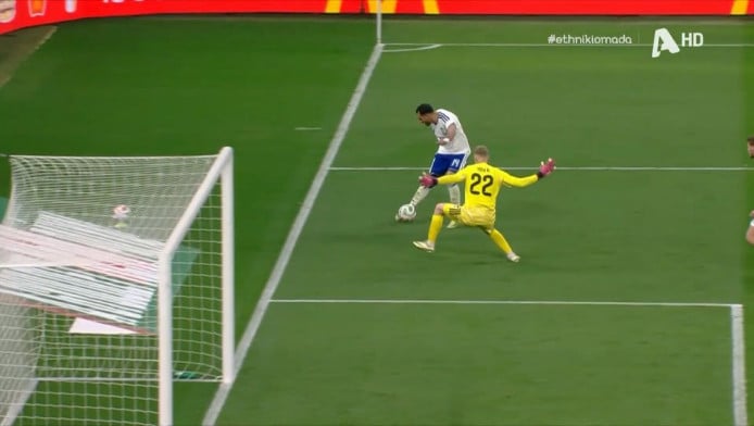 Δοκάρι ο Παυλίδης από πολύ πλάγια θέση! (ΒΙΝΤΕΟ)