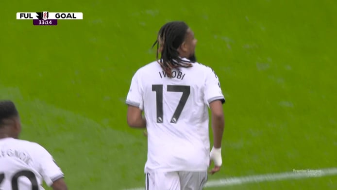 Το έμοιαζε να φαίνεται εύκολο: Απίθανο πλασέ του Ιγουόμπι (ΒΙΝΤΕΟ)