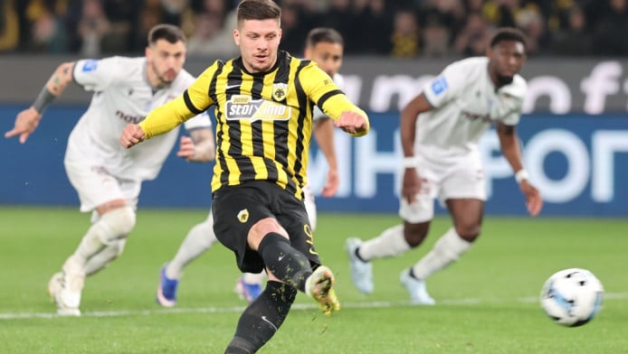 Έχασε πέναλτι για το 2-0 ο Γιόβιτς (ΒΙΝΤΕΟ)