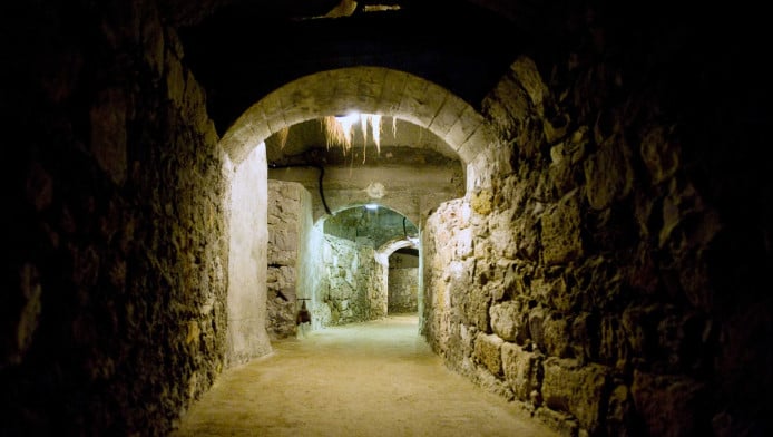 Πού βρίσκονται τα καταφύγια στην Ελλάδα - 2.892 οι χώροι προστασίας