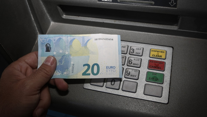 Δώρο Πάσχα: Τι ισχύει μετά την αύξηση σε κατώτατο μισθό- Μεγαλώνει το ποσό;