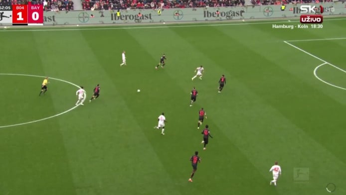 Αλύγιστη και με 9 η Μπάγερν - Καλό Χ με Κουλιεράκη η Βόλφσμπουργκ (ΒΙΝΤΕΟ)