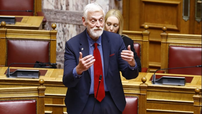 Λοβέρδος: Σχέδιο εκκένωσης για τους Έλληνες στα Ηνωμένα Αραβικά Εμιράτα