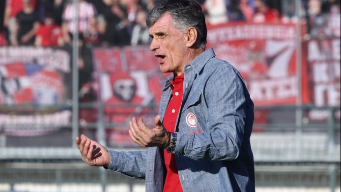 Ποιος σταμάτησε τις σέντρες στον Ολυμπιακό και οι… απαντήσεις Μεντιλίμπαρ