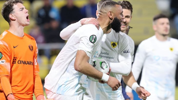 Και “ντόρτια” με Μουκουντί! - Συνεχίζεται το πάρτι ΑΕΚ στη Σλοβενία (Vid)