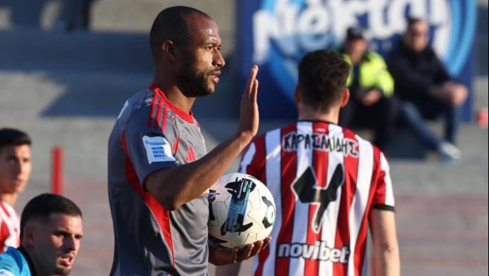 Το σόου Ελ Κααμπί & η νίκη του Ολυμπιακού στις Σέρρες (vid)