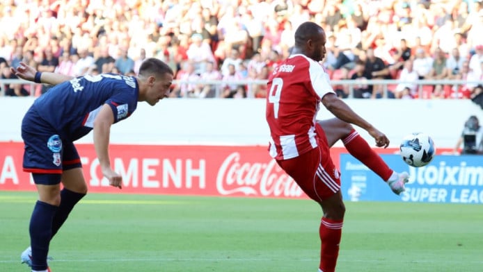 Για το δεύτερο σερί τρίποντο οι Πειραιώτες-Live: Πανσερραϊκός - Ολυμπιακός