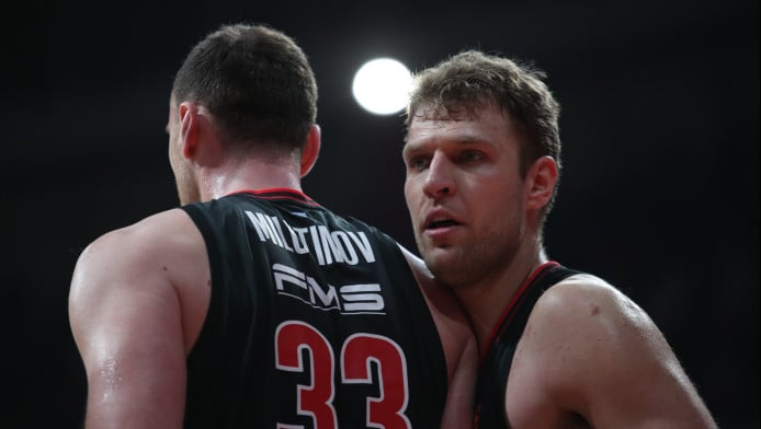 Θα παίξουν Μιλουτίνοφ και Βεζένκοφ στο ντέρμπι; "Χρειάζεται ένας Φρανσίσκο"