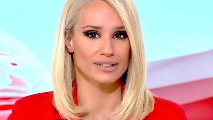 Σπάνια εμφάνιση: Εντυπωσιακή η Κατερίνα Παναγοπούλου στα μπουζούκια! (ΦΩΤΟ)