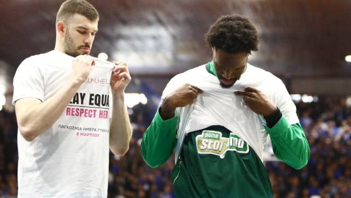 AS για ΠΑΟ: "Καταρρέει σαν πύργος από τραπουλόχαρτα - Η μοναδική παρηγοριά"