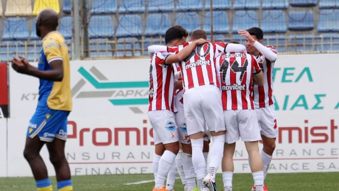 “Λιοντάρι” ο Πανσερραϊκός στην Τρίπολη - Αστέρας σε ελεύθερη πτώση (Vid)