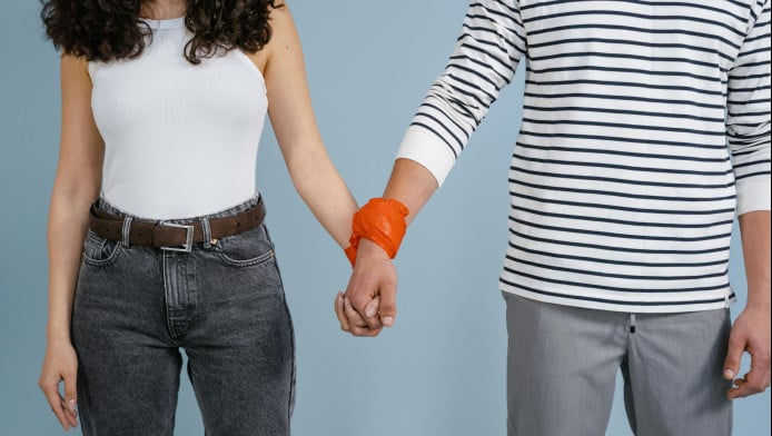 Σκάει βαρβάτο διαζύγιο στον επιχειρηματικό κόσμο