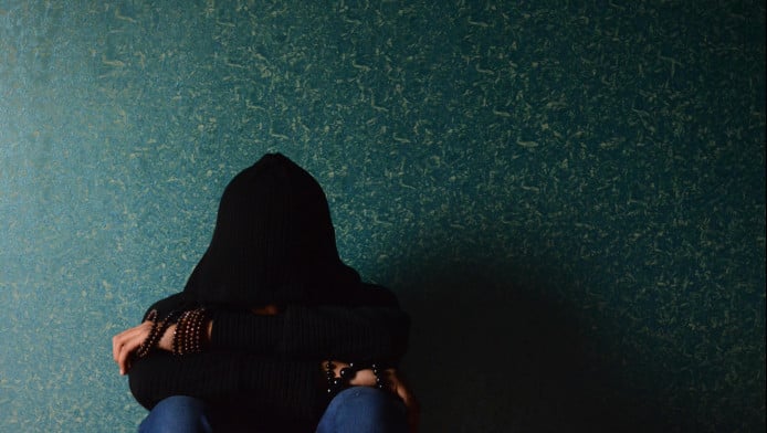 Πρόταση ΣΟΚ για την Ελλάδα: "Στείρωση στον κακοποιητή" (ΒΙΝΤΕΟ)