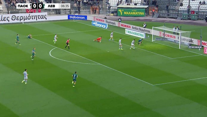 Γκολ με το "καλημέρα" ο Τάισον - Φώναξε για φάουλ ο Λεβαδειακός (ΒΙΝΤΕΟ)