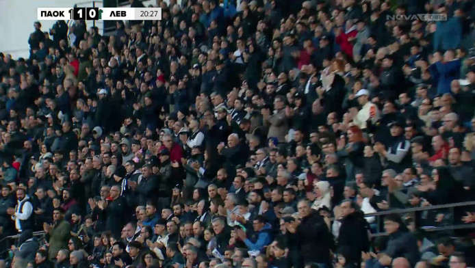 Συγκλονιστική στιγμή στην Τούμπα: Όλοι όρθιοι για τον αδικοχαμένο Κλεομένη!