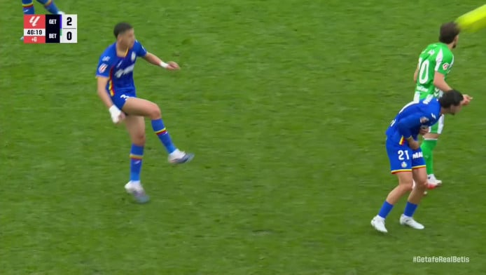 Τρομερό "κρέμασμα" του Σατριάνο κόντρα στη Μπέτις (ΒΙΝΤΕΟ)