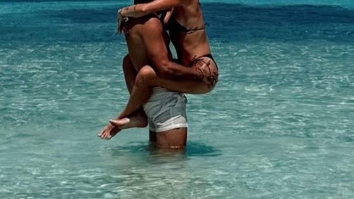 "Ασυγκράτητο" ζευγάρι της ελληνικής σόουμπιζ! (ΦΩΤΟ)