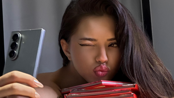 Η Βουλγάρα που έγινε το απόλυτο φαβορί για να κερδίσει τη Eurovision (ΦΩΤΟ)