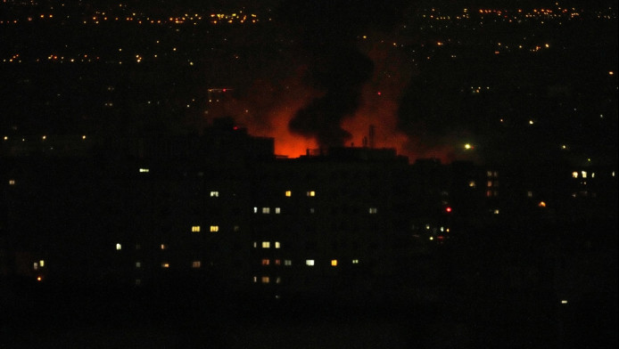 "Κόλαση" στην Τεχεράνη: Στις φλόγες δεξαμενές πετρελαίου