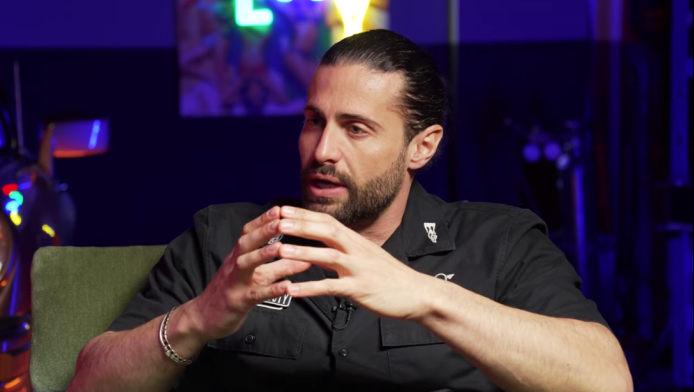 Κωνσταντίνος Βασάλος: «Μπορώ να έχω φίλες, απλά θα πρέπει να είναι άσχημες»