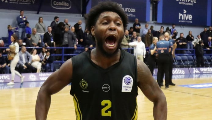 Τρελοκομείο ο Γουόκερ! - Η αποθέωση σε Παπαθεοδώρου (ΒΙΝΤΕΟ)