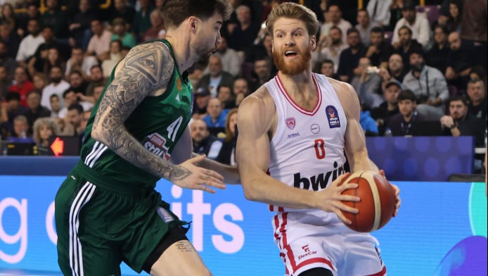 Η φωτογραφία με οπαδό του Παναθηναϊκού και το τρολάρισμα του Γουόκαπ!