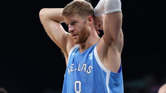 Ο Γουόκαπ ανέβασε τον εαυτό του ως... οπλαρχηγό του 1821! (ΦΩΤΟ)