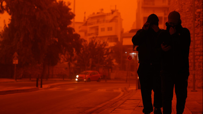 Άσχημα νέα: Καλοκαίρι με αφρικανική σκόνη τη Δευτέρα του Πάσχα (ΒΙΝΤΕΟ)