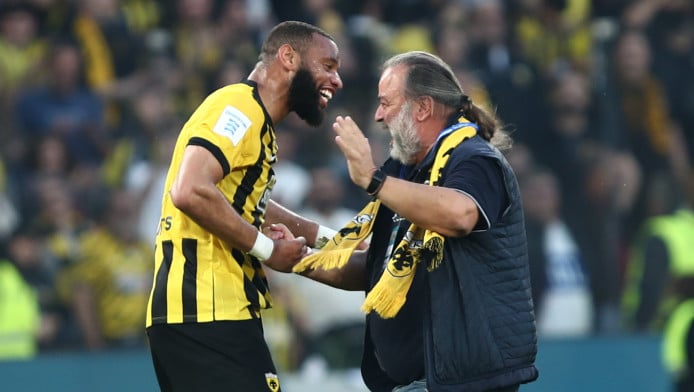 Χαμός στους δρόμους της Νέας Φιλαδέλφειας με τον Ηλιόπουλο (ΒΙΝΤΕΟ)