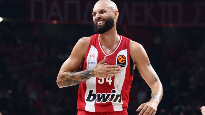 Η τρομερή ατάκα Φουρνιέ για την ατμόσφαιρα στο ΣΕΦ (ΒΙΝΤΕΟ)