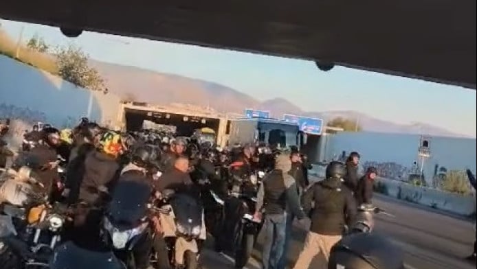 Χαμός στην Ποσειδώνος! Κάθοδος ΑΕΚτζήδων λίγα χλμ δίπλα απ'το Καραϊσκάκη