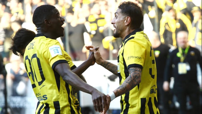 Το αυτογκόλ Κεντζιόρα, οι γκολάρες της ΑΕΚ και ο... ανύπαρκτος ΠΑΟΚ (Hls)