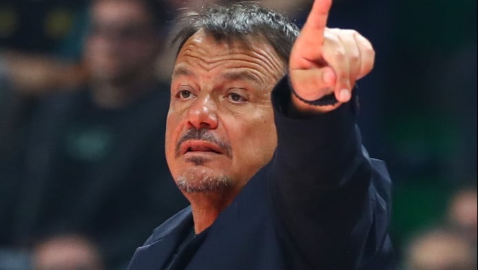 Η απόφαση Αταμάν στο 1.5' που άλλαξε το ματς και το πλεονέκτημα με Βαλένθια